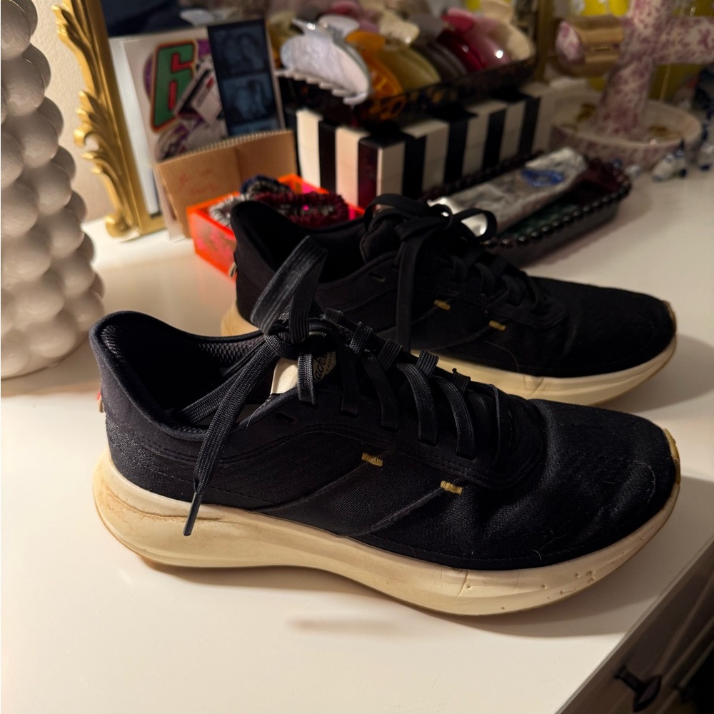 Tracksmith Elliot Runner